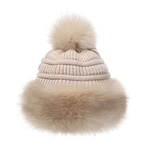 Cute puffy tan beanie NWOT